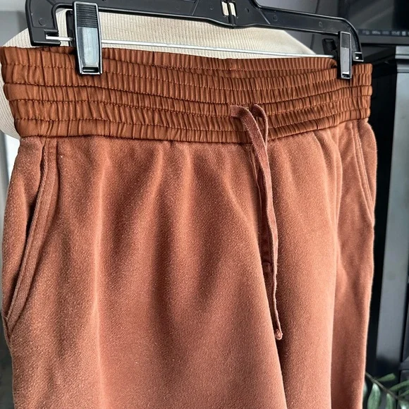 Vince Terracotta wide leg cropped pants, size large - Picture 4 of 12